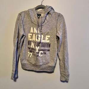 American Eagle Outfitters grey zip up hoodie size medium
